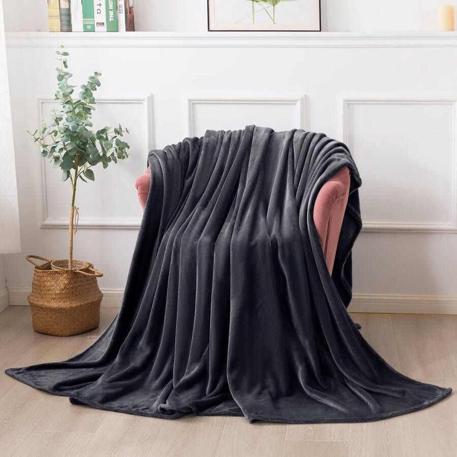 Knuffeldeken wollig zachte en warme fleecedeken voor bed bank deken huidvriendelijk als bankdeken woondeken of sprei 130 x 150 cm donkergrijs