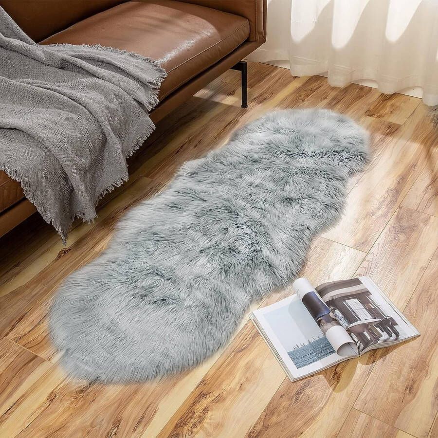 Kunstbont tapijt vloermat pluizig zacht warm modern kunstbont decoratief vacht bedkleed wol langharige look gezellige mat voor woonkamer slaapkamer 60 x 160 cm grijs