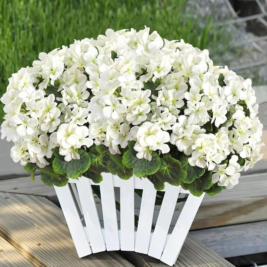 Kunstgeraniums voor buiten UV-bestendige kunstbloemen voor buiten 3 bundels zijden bloemen plastic nep buitenbloemen voor huisdecoratie tuinvaas tafel middelpunt (wit)