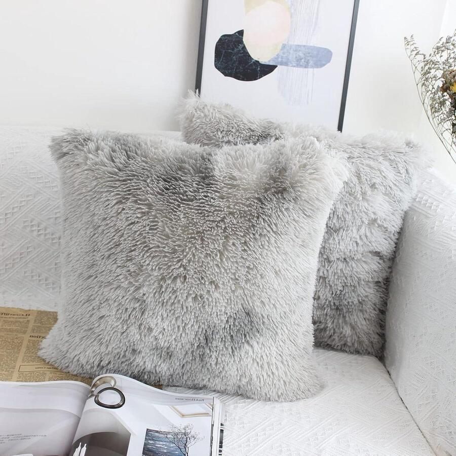 Kussenhoes 45 x 45 cm Grijze Pluizige Sierkussenhoes Kunstbont Set van 2 Decoratief Knuffelkussen Pluche Sierkussen Kussenslopen Voor Bank