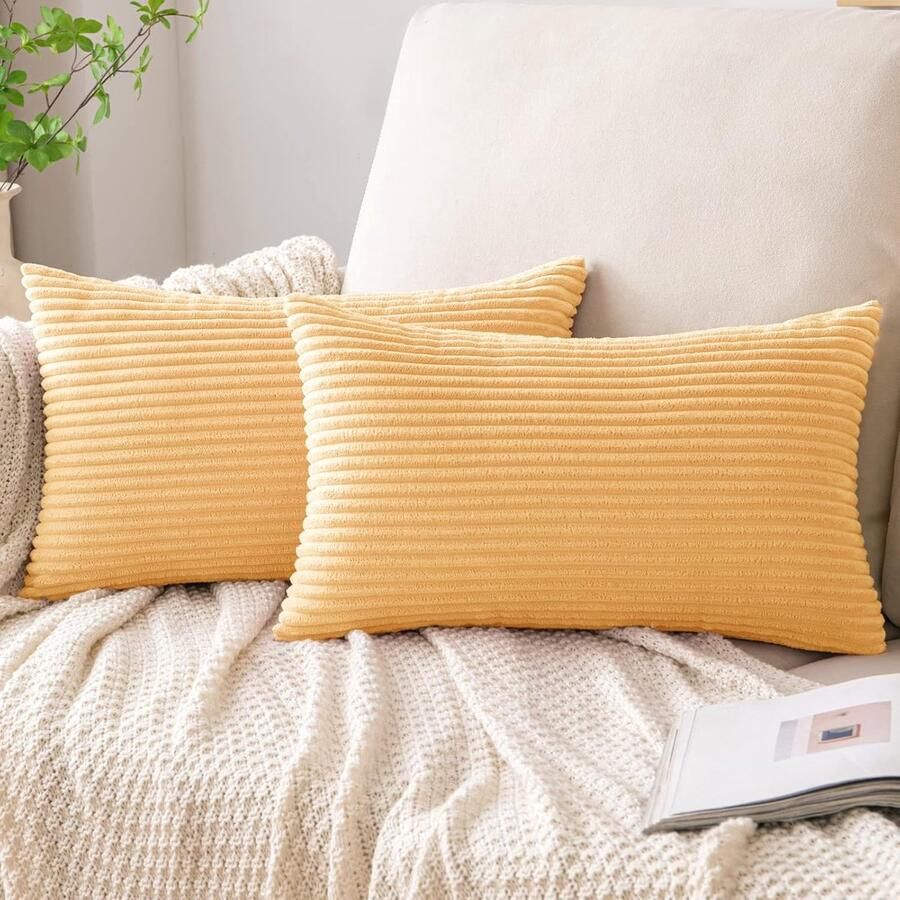 Kussenhoes Corduroy Decoratieve Kussenhoes Bankkussen Cord Kussenhoes Decoratieve Zachte Kussenhoezen voor Bank Fauteuil Huis Slaapkamer 30 x 50 cm – Lichtgeel