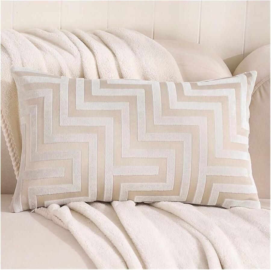 Furnibella -Kussenslopen Corduroy 50x70 cm – Crème – Zachte Sofa Kussenhoezen met Ritssluiting – Decoratieve & Veelzijdige Sierkussens voor Bank Bed of Stoel