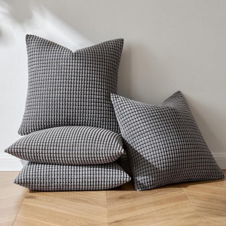 Kussenslopen gestreepte corduroystof vierkant sierkussenhoes met onzichtbare rits voor sofa stoel bank slaapkamer 50 x 50 cm 4 stuks donkergrijs. Pas ik de andere titels op dezelfde manier aan?