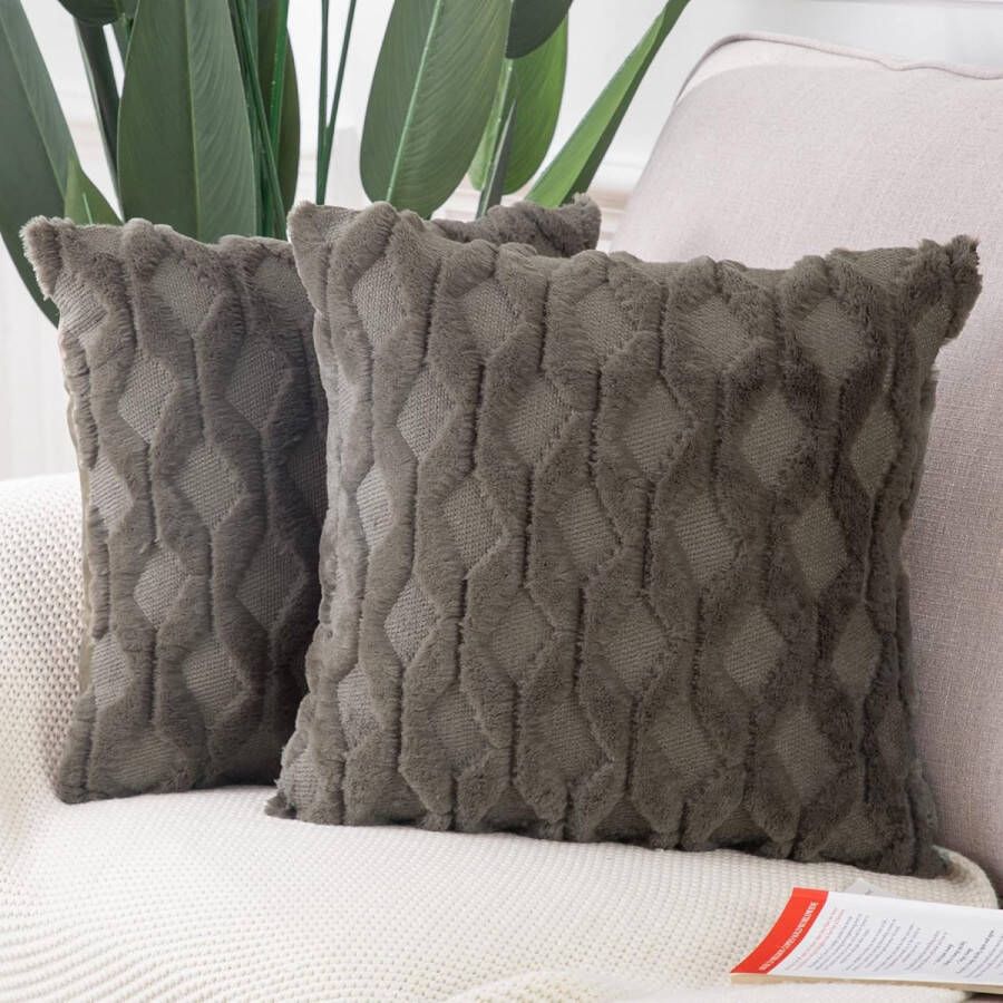 Kussenslopen set van 2 zacht pluche korte wol fluweel decoratief sierkussen luxe stijl voor bank slaapkamer vierkant donkertaupe 50 x 50 cm