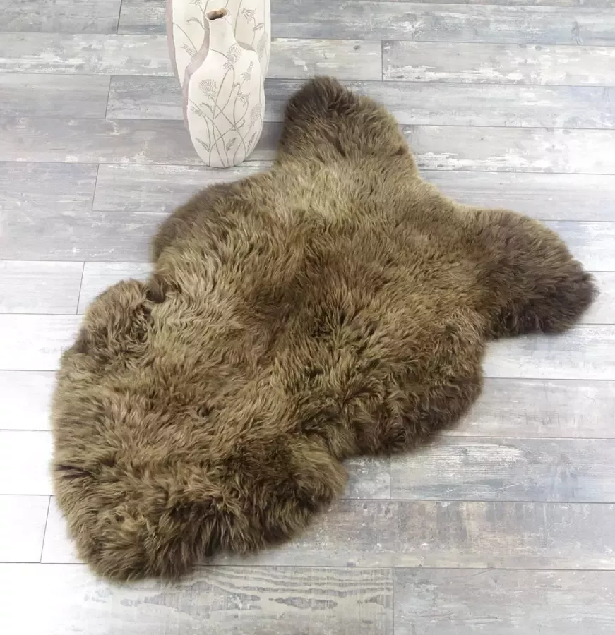 Lamsvachtje Vloerkleed Herfst Bruin Luxe Uitstraling Uniek 100% ECHT Schapenvachtje 110 x 60 cm Prachtig Vol Haar Zitkussen Bankbedekking OP=OP !