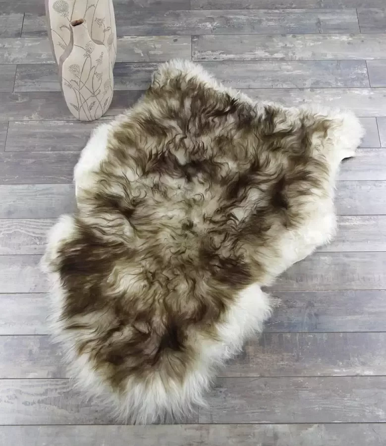Lamsvachtje Vloerkleed Mouflon Creme Bruin Luxe Uitstraling Uniek 100% ECHT Schapenvachtje 110 x 60 cm Prachtig Vol Haar Zitkussen Bankbedekking