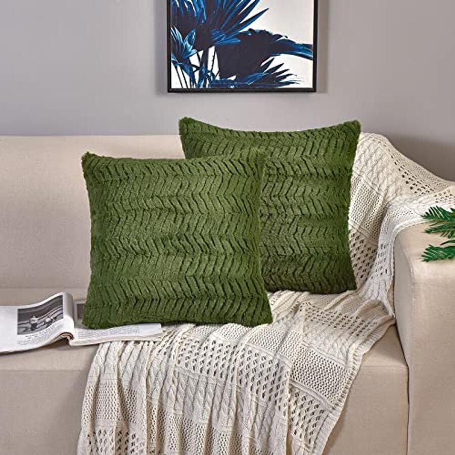 Luxe kussenslopen van imitatiebont Pluizige decoratieve kussenslopen voor bank en slaapkamer (set van 2 olijfgroen)