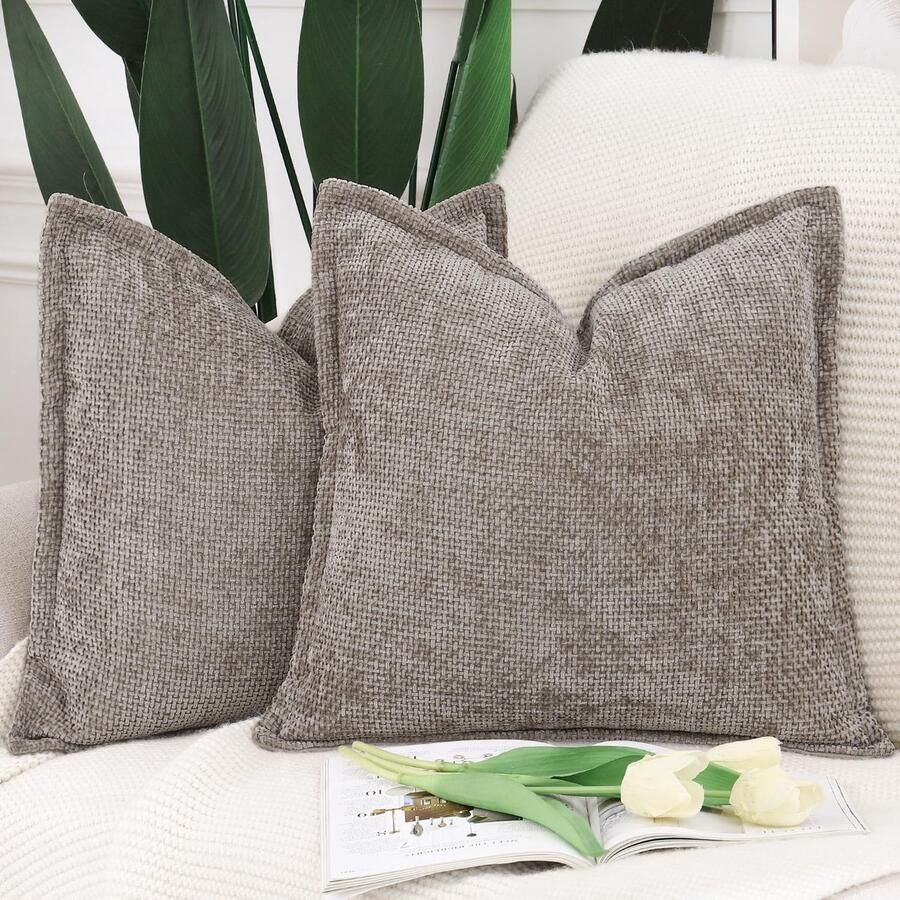 Ibenzoa Set van 2 Zachte Chenille Fluweel Kussenhoezen met Rand Taupe 50x50 cm – Voor Bank Woonkamer en Slaapkamer