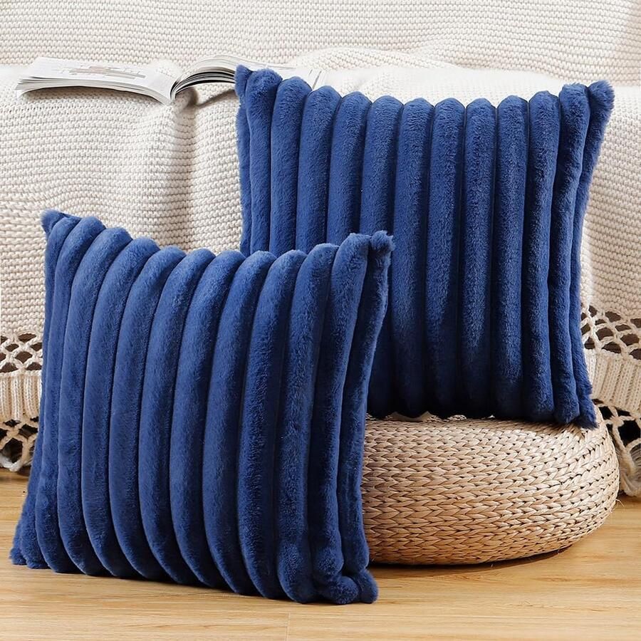 Madizz Set van 2 decoratieve kussenhoezen van imitatiebont zachte strepen decoratieve kussensloop voor de bank slaapkamer kussensloop blauw 55 x 55 cm