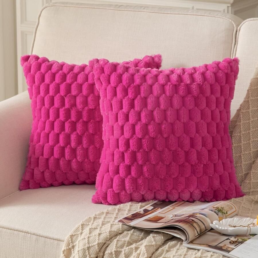 Mandioo set van 2 roze rode superzachte decoratieve pluche kussenhoezen 60 x 60 cm wollen fluwelen kussenslopen kussensloop bankkussen decoratief kussen pluizig voor bank slaapbank woonkamer
