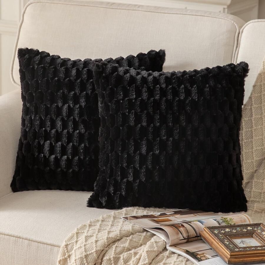 Mandioo Set van 2 zwarte superzachte decoratieve pluche kussenhoezen 55 x 55 cm wollen fluwelen kussenslopen kussenhoes bankkussen decoratief kussen pluizig voor bank slaapbank woonkamer