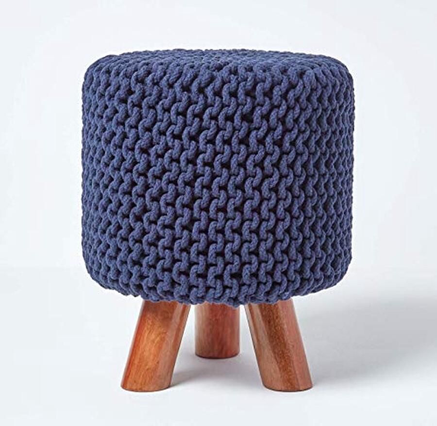Marineblauwe katoenen poef voetenbank met houten poten 32 x 32 x 42 cm