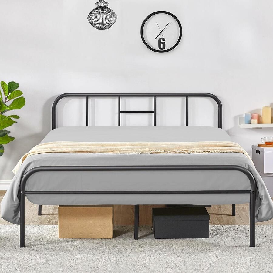 Metalen Bedframe 140x200 cm met Lattenbodem en Hoog Hoofdeinde Minimalistisch Design