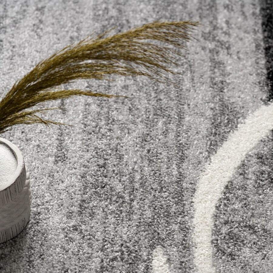 Modern Oriental Rug – Soft Touch – Durable Polypropylene – Moroccan Pattern