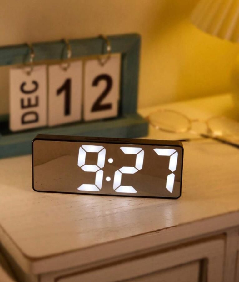 Moderne Digitale Klok Digitale Wekker Alarmklok Wekker Klok Temperatuur Spiegel Slaapkamer Nachtkastje Zwart Met Grote Witte Cijfers Zwart Omhulsel