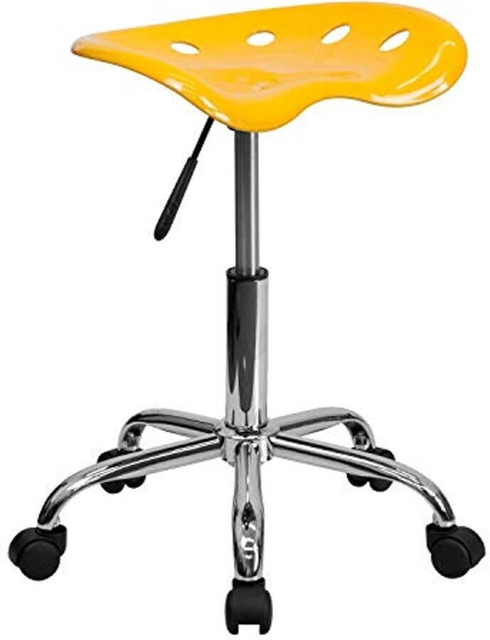 Moderne gele tractorstoel met chromen kruk en verstelbare hoogte