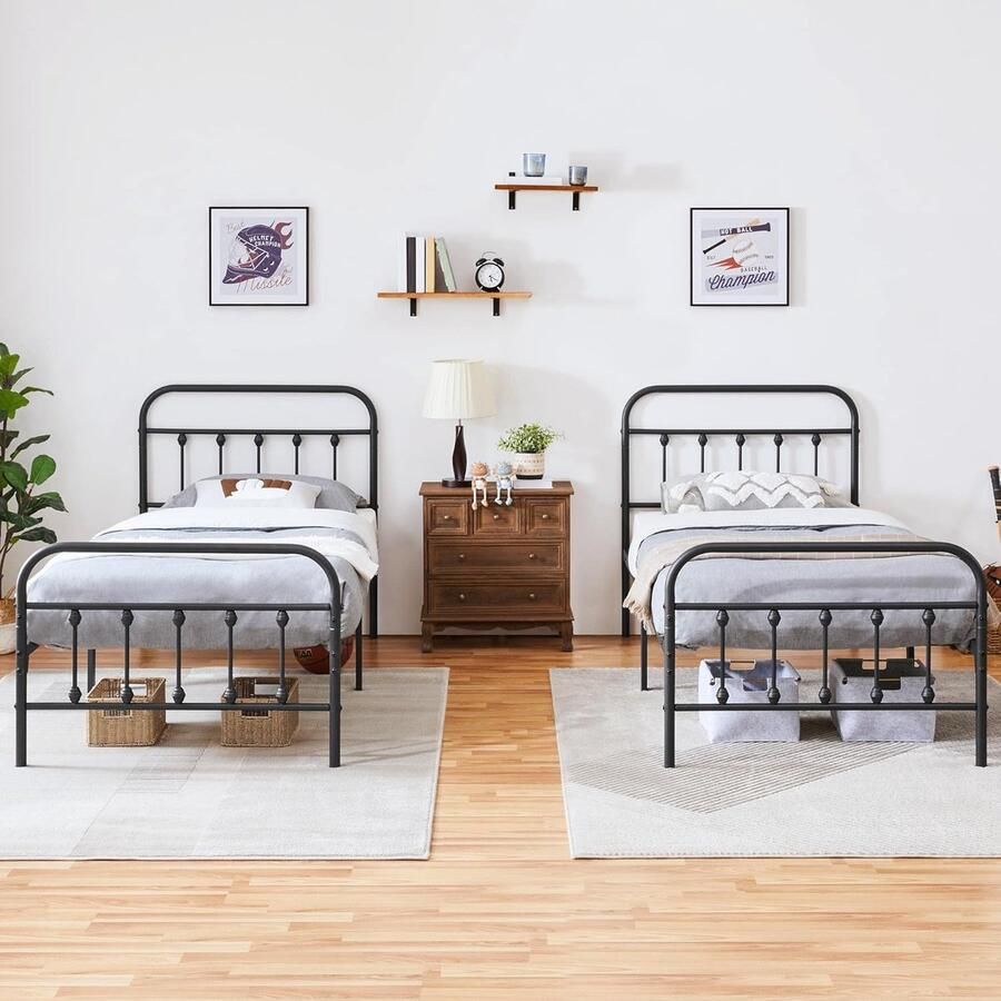 Moderne metalen eenpersoonsbed zwart 90x200 cm met lattenbodem en hoog hoofdeinde