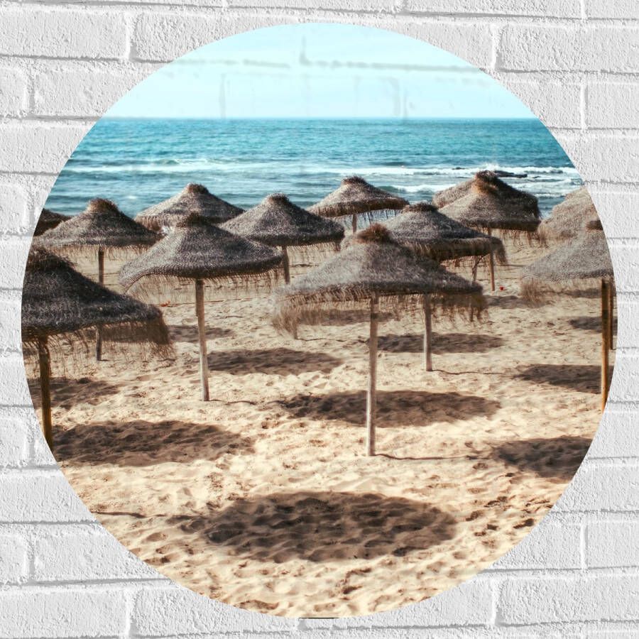 Muursticker Cirkel Zee Strand Zand Parasols 80x80 cm Foto op Muursticker