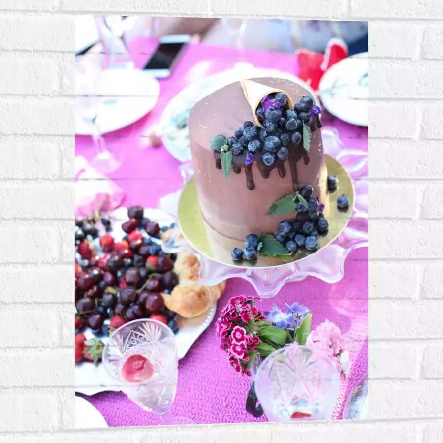 Muursticker Feestelijke Tafel met Hapjes en Drankjes 50x75 cm Foto op Muursticker