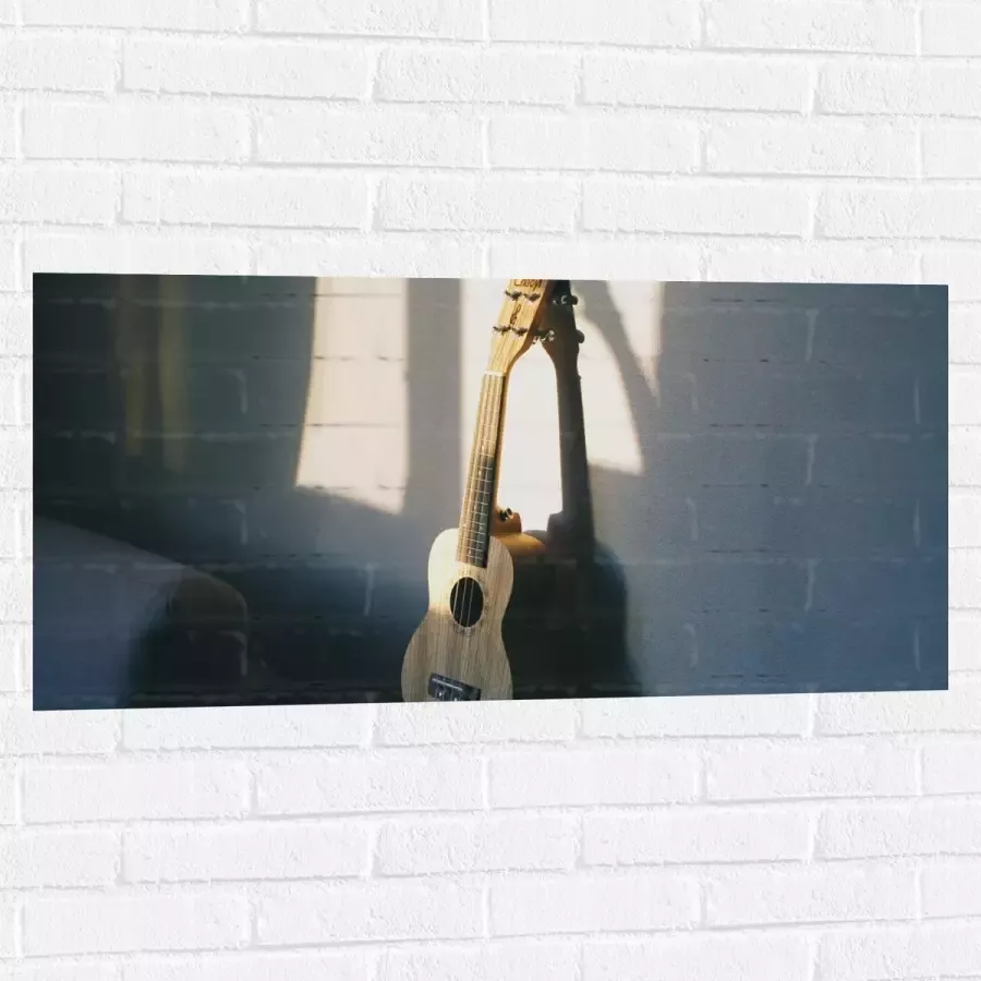 Muursticker Houten Gitaar op Rand van Bank 100x50 cm Foto op Muursticker