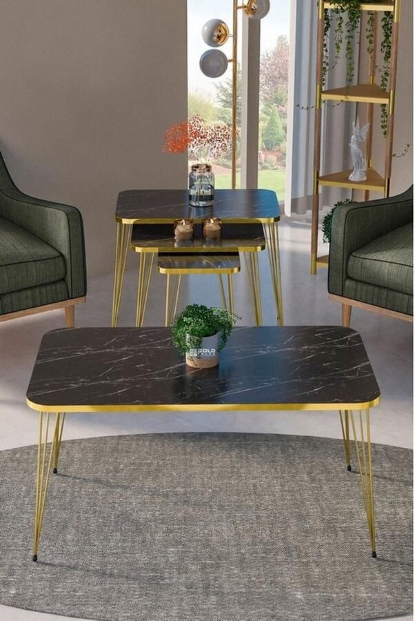 Nestly Salontafelset Zwart Marmeren Look Set van 4 Luxe Design Bijzettafel Bank Vierkante Salontafel Woonkamertafel Bijzettafel en Salontafel met Gouden Poten 50x90 cm Zwart en Marmer