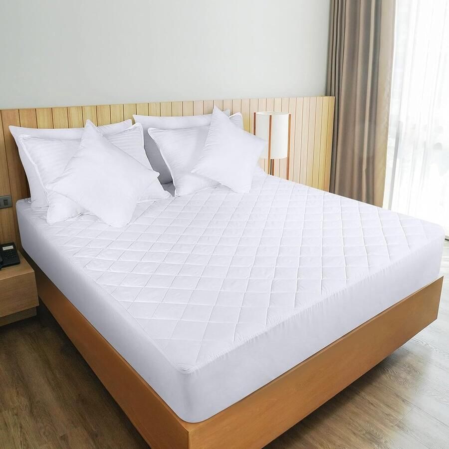 Opia Bedding Gequilt Hoeslaken voor Matras King Size Elastisch Hoeslaken Matrasbeschermer en Cover Rekbaar tot 16 Inch Diepte Machinewasbaar (Wit)