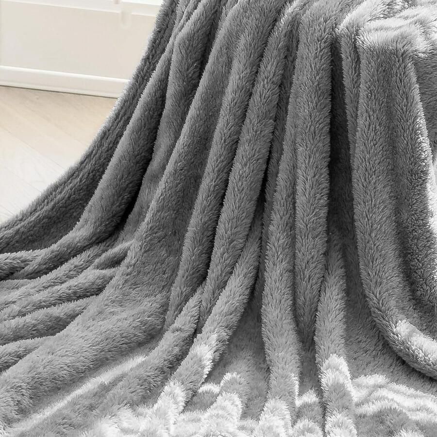 Super zachte fleece deken 150 x 200 cm Enkele Flanellen Deken Oeko-TEX Gecertificeerde Deken Fleece Deken voor Bank en Bed Flanellen Bovenlaken Zachte Deken Donkergrijs