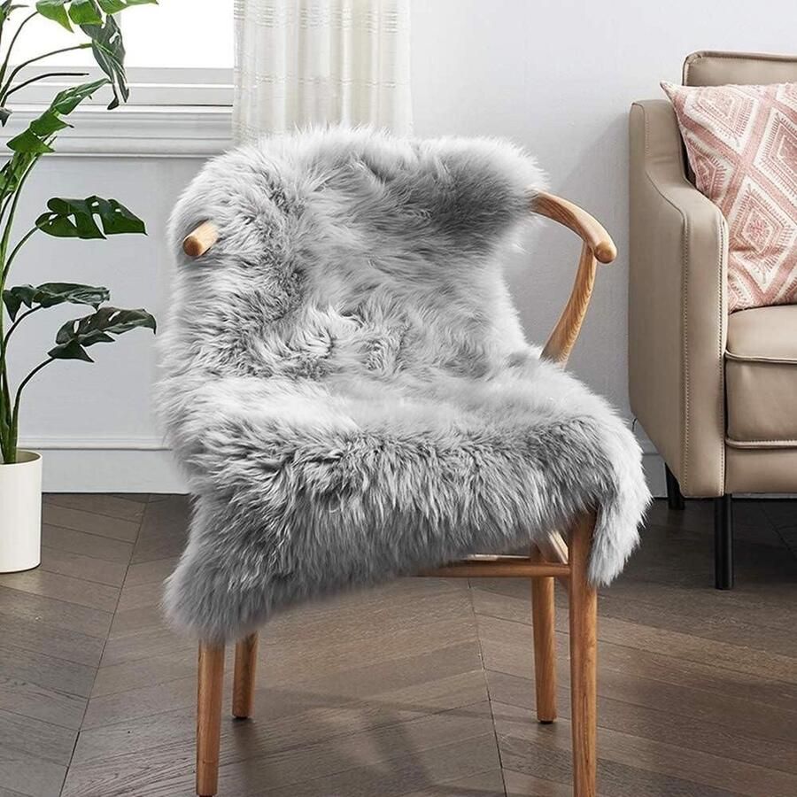 Pluizig shaggy tapijt imitatiebont tapijt imitatieschapenvacht grijze vloertapijt 50 x 80 cm