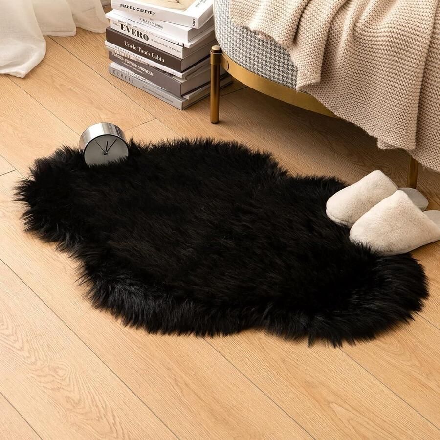 Pluizig zacht en warm modern vloerkleed Decoratief bont onregelmatig tapijt Comfortabel 60 x 90 cm Zwart MIULEE vloerkleed