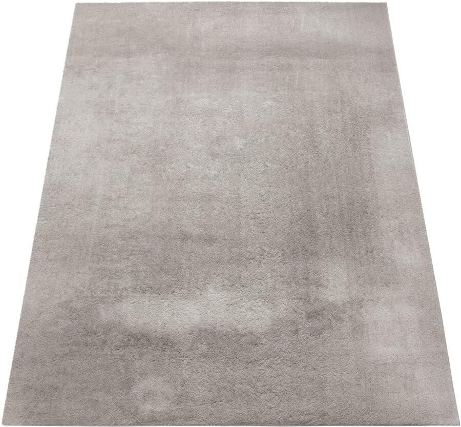 Plush kort paaldapje zacht duurzaam en gemakkelijke verzorging perfect voor elke kamer