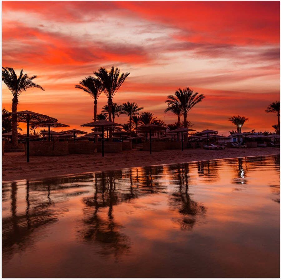 Poster Glanzend – Strand Zee Zonsondergang Parasols Palmbomen 80x80 cm Foto op Posterpapier met Glanzende Afwerking