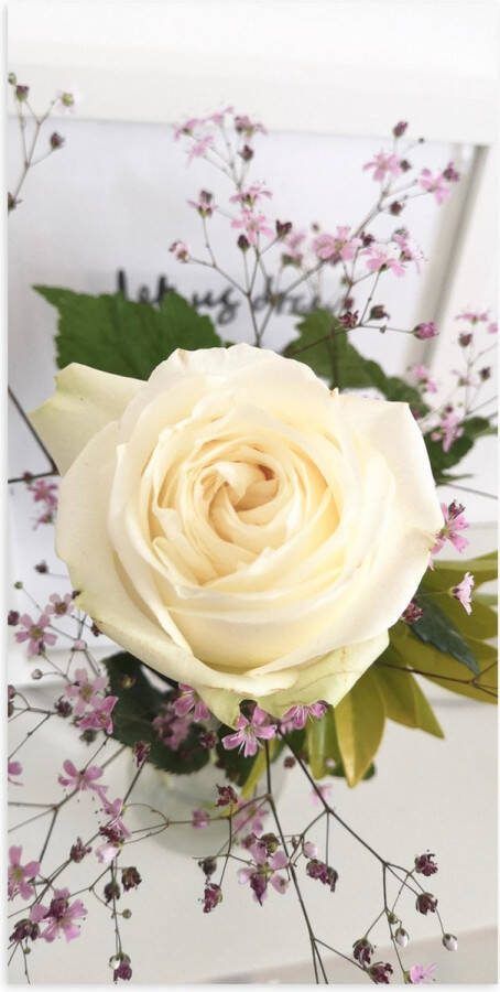 Poster (Mat) Bloemen Roos Bladeren Bureau Boeket Vaas 50x100 cm Foto op Posterpapier met een Matte look