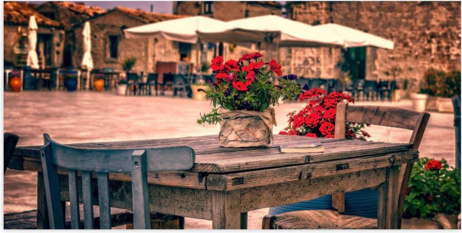 Poster (Mat) Tafel Pleintje Bloemen Stoelen Parasol Kleuren 100x50 cm Foto op Posterpapier met een Matte look