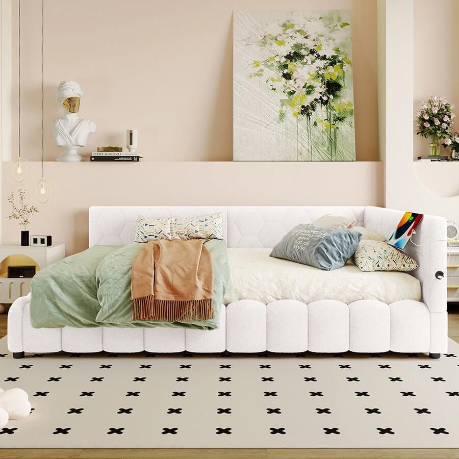 Pugsdrly Rustbed 140*200 cm Rustbed slaapbank bed met lattenbodem (zonder matras) met LED-lichtstrip met hydraulisch hefmechanisme USB-aansluiting type C comfortabel materiaal imitatie fleece wit