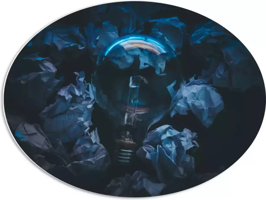 PVC Schuimplaat Ovaal Lamp tussen Proppen Papier 68x51 cm Foto op Ovaal (Met Ophangsysteem)