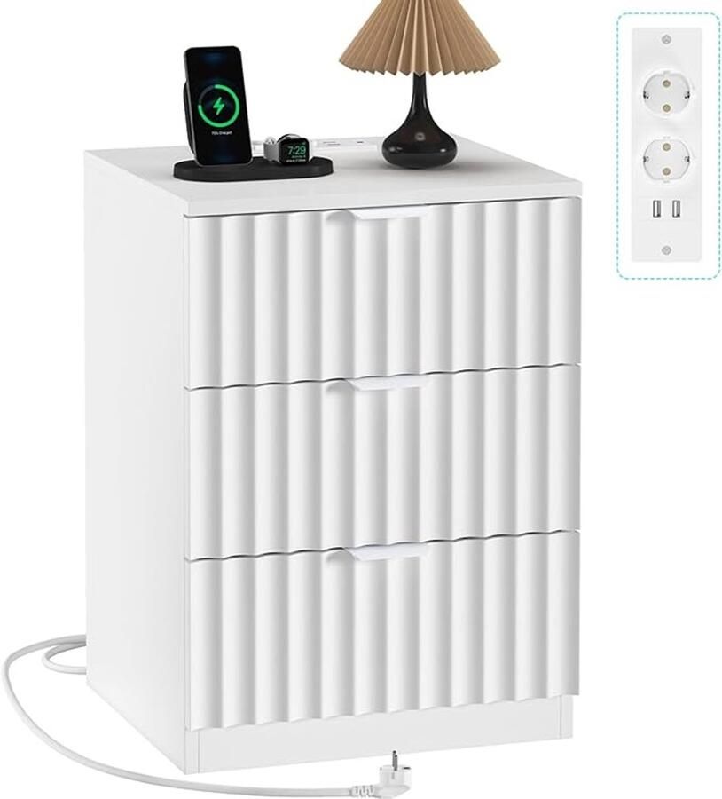 PolkaHome Nachtkastje met laadstation (2 AC-stopcontacten 2 USB-poorten) nachtkastje met 3 laden bijzettafel banktafel voor woonkamer en slaapkamer elegant geribbeld oppervlak modern wit