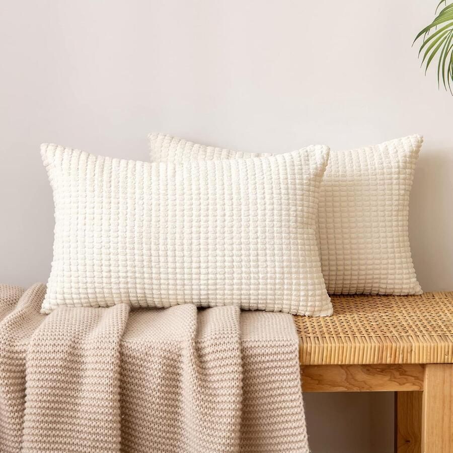 Ribfluwelen Kussensloop Set van 2 Zachte Decoratieve Kussens voor Bank en Woonkamer 40 x 60 cm Beige