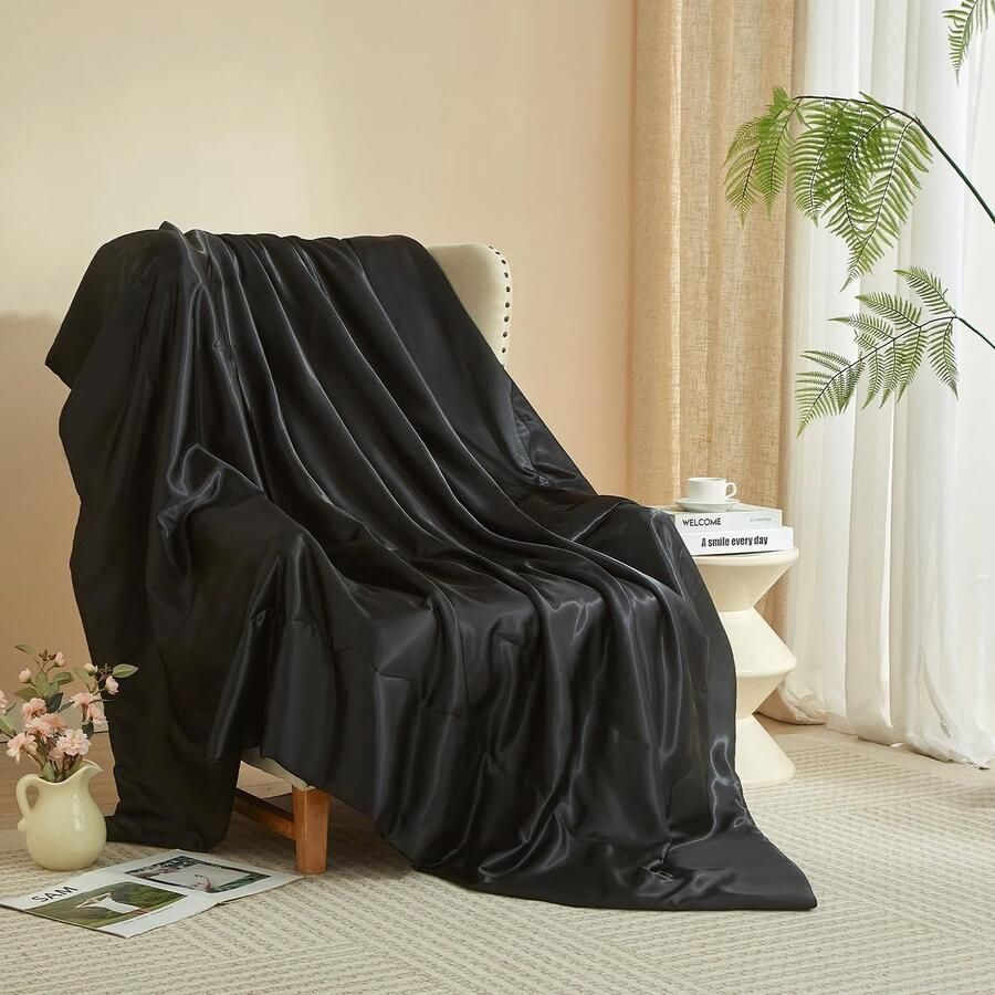 S&Dshopline Knuffeldeken woondeken 200 x 200 cm zwart satijn glanzende deken verkoelend satijnen deken bedsprei bankdeken deken voor bank bed slaapkamer kantoor