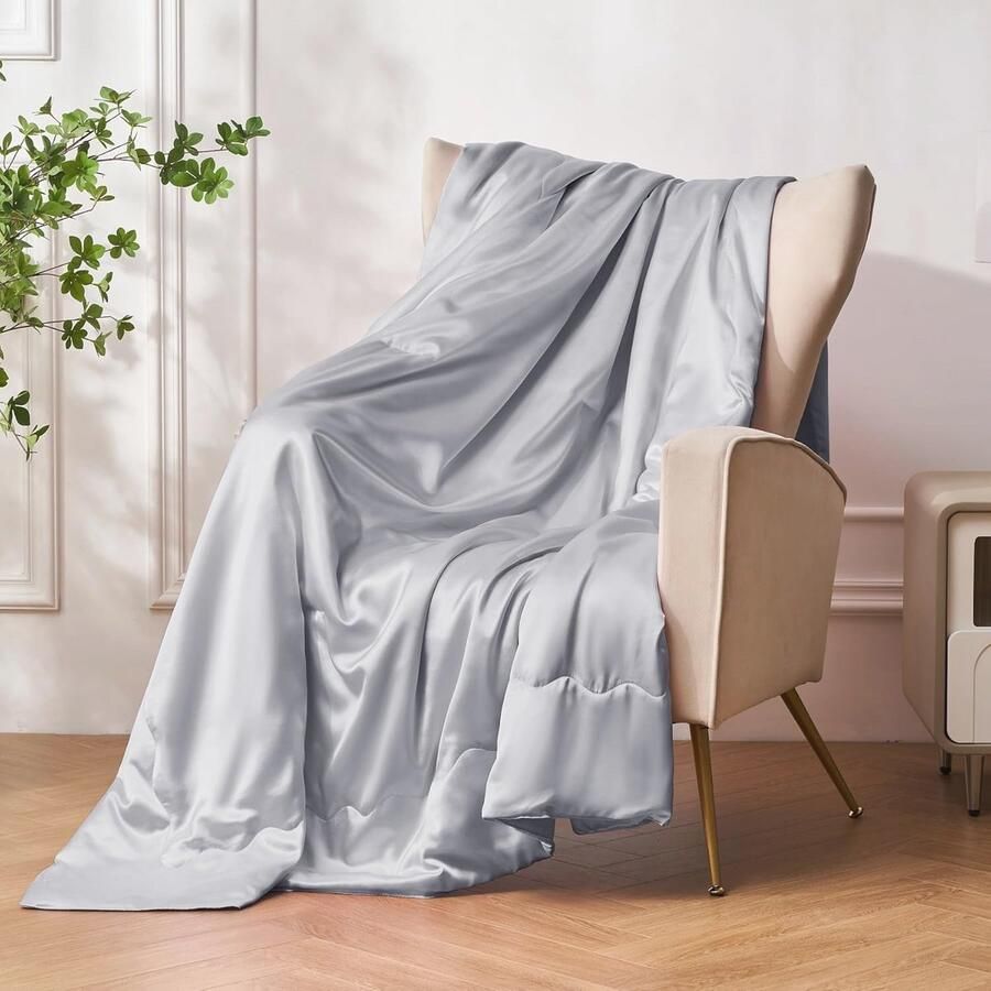 Satijnen koelende deken 200 x 200 cm Luxe zacht en ademend zomerdeken voor bed bank en onderweg - Foto 2