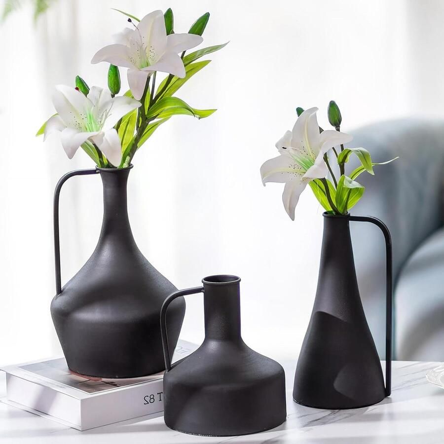 Scandinavische Metalen Bloemenvazen 26-23.5-18cm Lang Modern Pitcher Vaas Enkele Stam Vaas met Handvat voor Tafel Zwart Smalle Hals Vazen voor Kunstbloemen en Gedroogde Planten