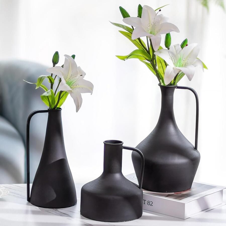 Scandinavische Metalen Bloemenvazen 26 23.5 18cm Lang Modern Pitcher Vaas Enkele Stam Vaas met Handvat voor Tafel Zwart Smalle Hals Vazen voor Kunstbloemen Gedroogde Planten