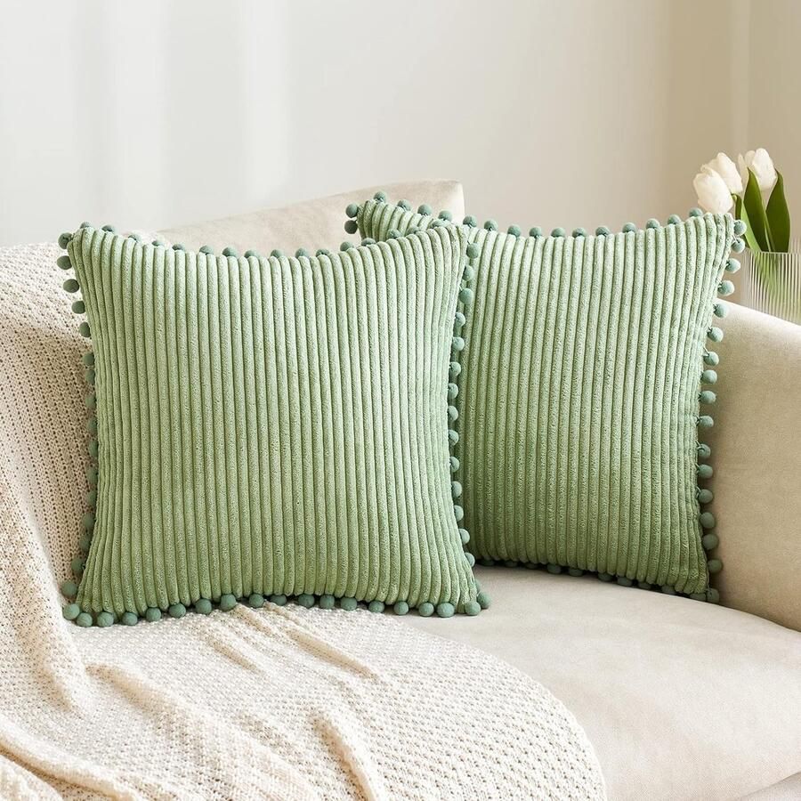 Set van 2 corduroy fluwelen kussenslopen pompon fluweel sierkussen sierkussenhoes voor bank woonkamer slaapkamer cafetaria 40 x 40 cm sojagroen