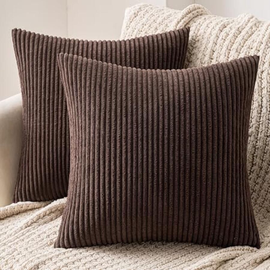 Set van 2 Corduroy Kussenslopen voor Bank en Sofa – Decoratieve Kussens 50 x 50 cm in Bruin