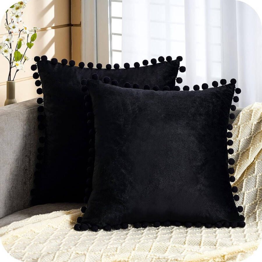 Set van 2 fluwelen kussens met pompons effen kussenhoezen decoratieve kussensloop hoofdkussen zitkussen decoratieve bankkussens voor bank slaapkamer kantoor auto 45 x 45 cm zwart