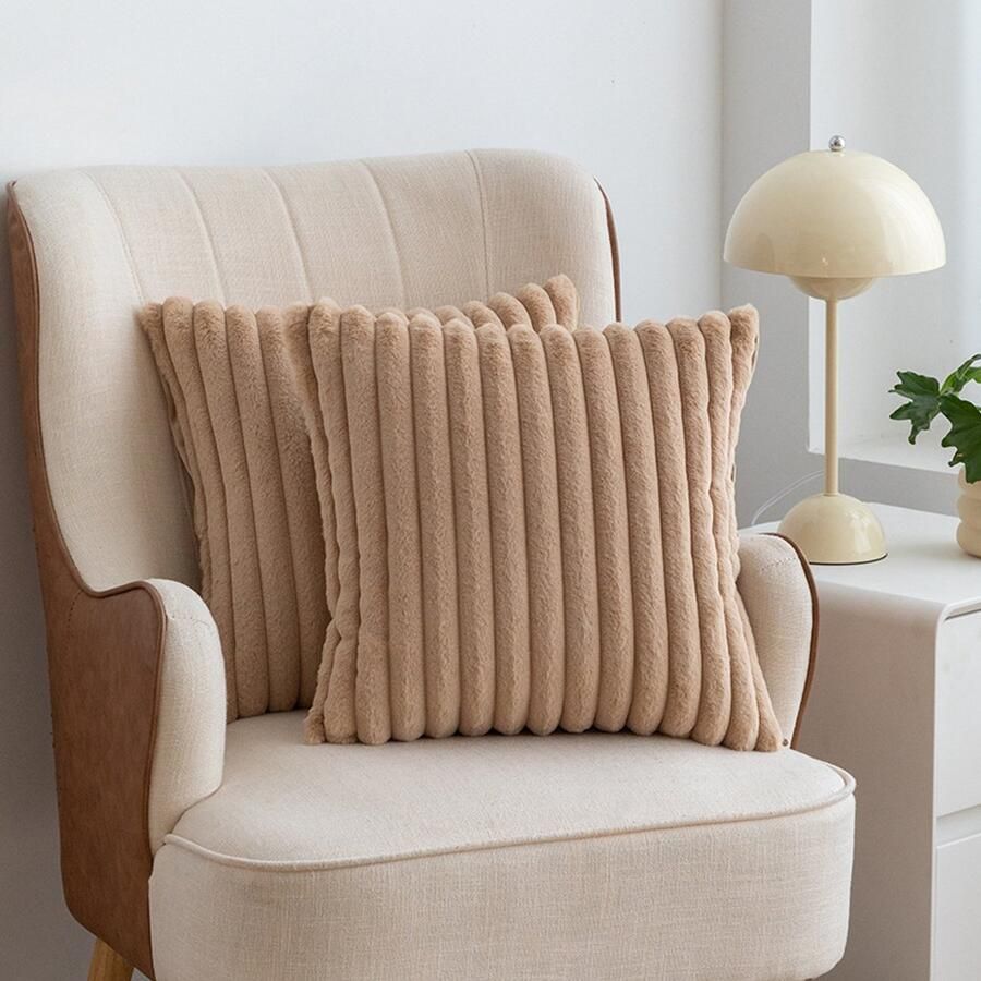 Set van 2 nepbonten kussenslopen 50 x 50 cm zachte fluwelen kussenslopen pluizige gestreepte decoratieve kussenslopen voor op de bank