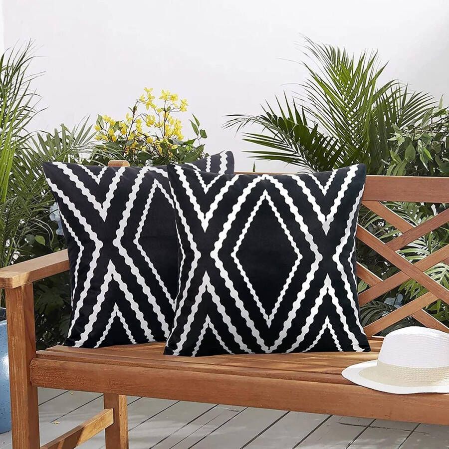 Set van 2 outdoor kussenslopen zwart en wit geometrische kussenhoezen decoratief boho Azteken overtrek voor bank bed terras balkon tuin 45 x 45 cm zwart