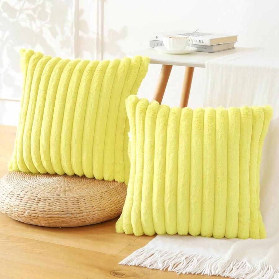 Allecto Plus Pluche fluwelen kussenslopen set voor bank slaapkamer en auto Decoratieve kussenhoezen Geel 45 x 45 cm Zacht kunstbont