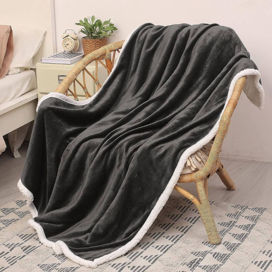 Sherpa-deken dubbelzijdige fleece deken voor eenpersoonsbed extra dikke warme bankdeken knuffelige bankdeken alle seizoenen of woonkamerdeken grijs 150 x 130 cm