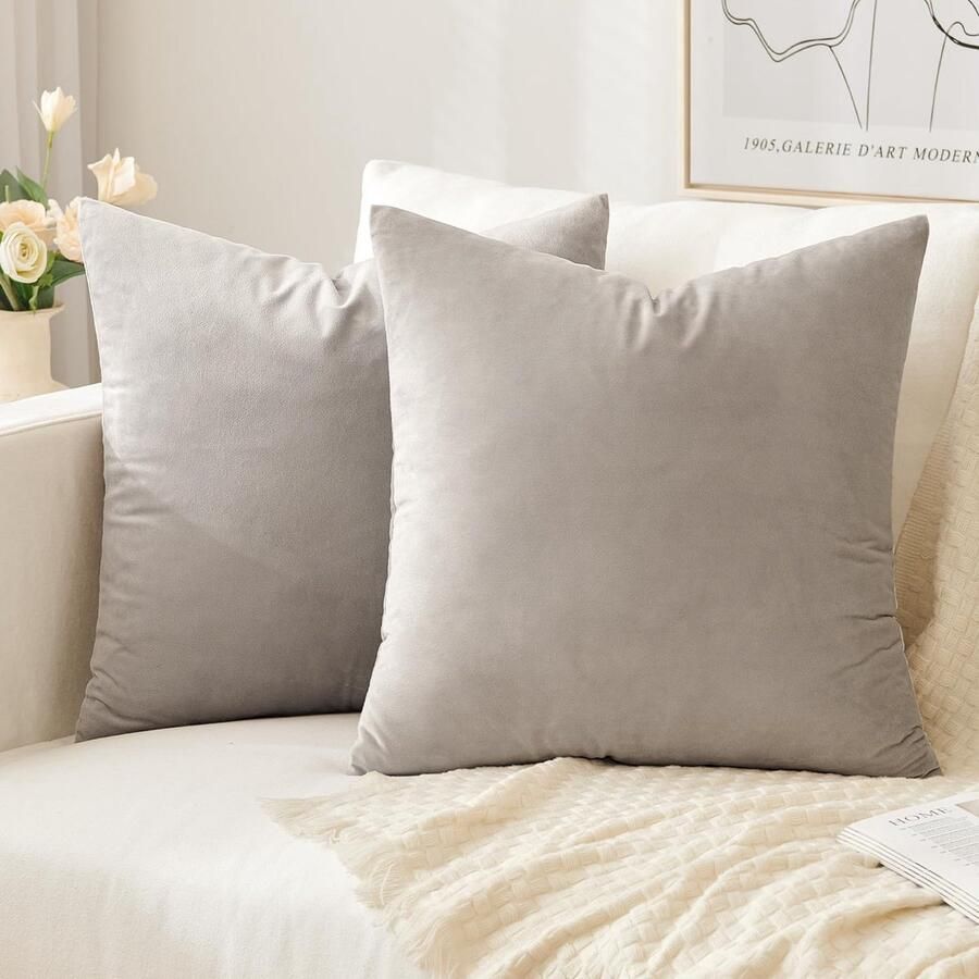 Slozzi Set van 2 fluwelen kussenhoezen sierkussen voor huishoudelijk gebruik decoratieve kussenhoes zacht bankkussen voor bank slaapkamer woonkamer 50x50 cm hartvormig hout