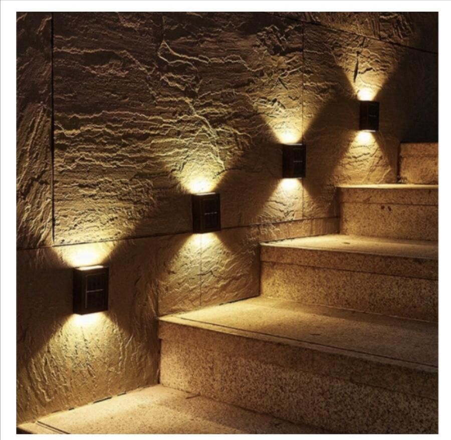 Solar Tuinverlichting op zonneenergie Solar Wandlamp voor buiten 2 LED lichten Warm Wit licht 2 stuks Small